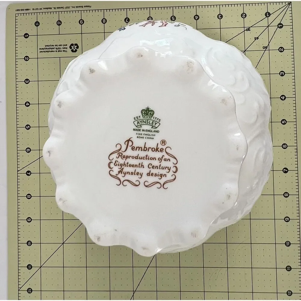 Vintage Aynsley Pembroke Victorian Cachepot Fine English Bone China  Jardiniere